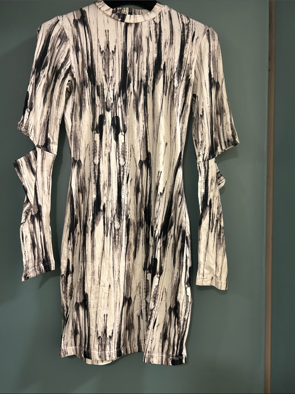H&M Ladies Abstract Brushstroke Black & White Body Con Dress Size Small NWT